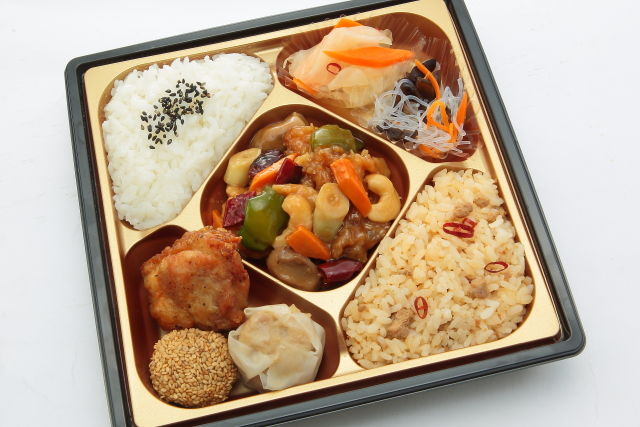 中華御膳~鶏肉とカシューナッツ炒め~
