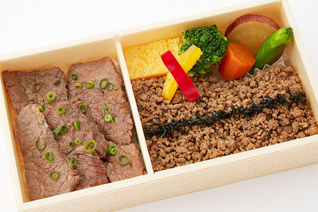国産牛焼肉と和牛そぼろ御膳