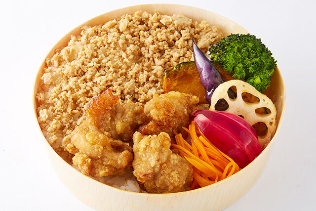 阿波すだち鶏~香味醤油だし唐揚げと特製そぼろ~
