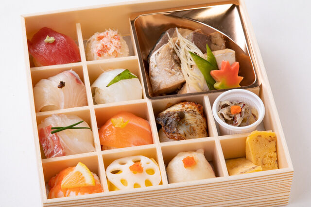 手毬寿司と魚のあら炊き膳~華~