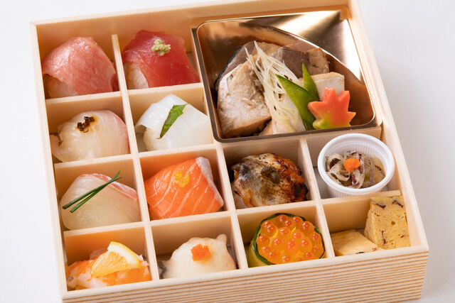 手毬寿司と魚のあら炊き膳~極~