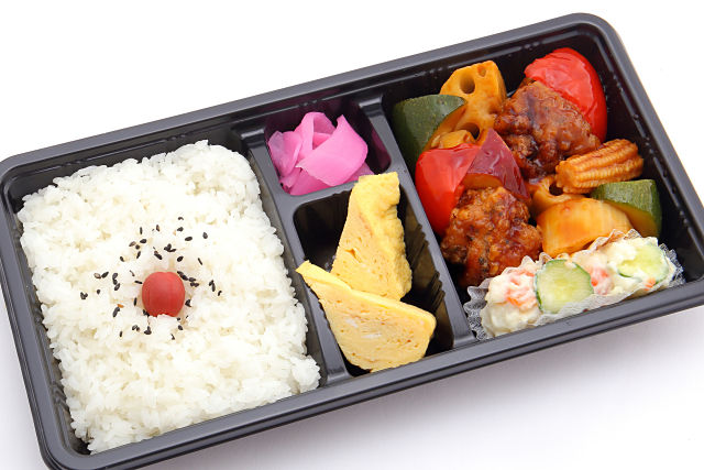 ごろごろ野菜甘酢あんかけ弁当