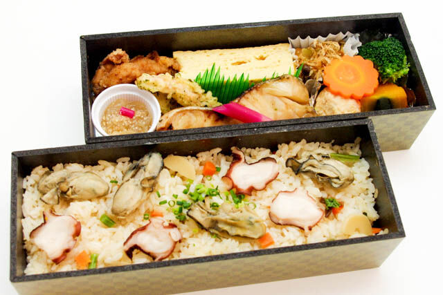 【期間限定 冬懐石】真蛸と牡蠣の出汁醤油炊き込みご飯 弐段弁当