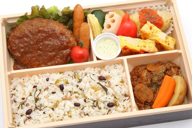 札幌牛亭 ハンバーグとハッシュドビーフ弁当