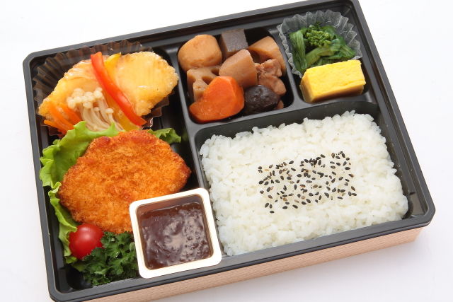 【がっつりダブルメイン】カレイのあんかけとおろしチキンカツ弁当