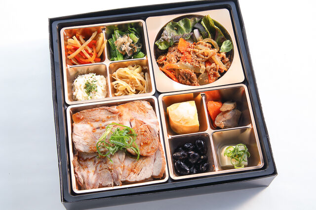ローストポーク重と牛焼肉弁当