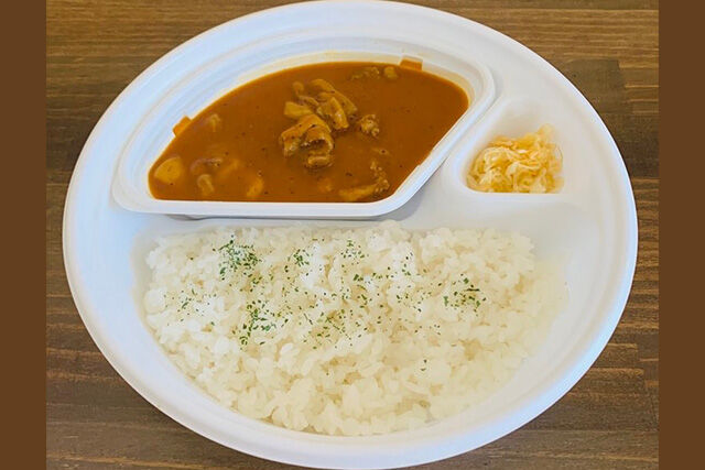【当店おすすめ】ゴロゴロチキンのバターチキンカレー
