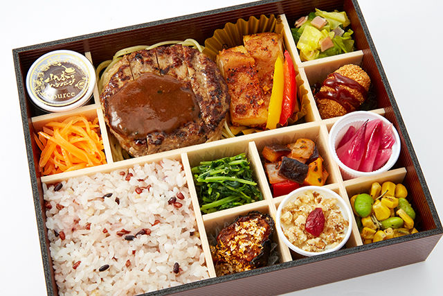 【恵比寿・山ハン】特製ハンバーグ&スパイシーチキン~9種の彩りデリ~