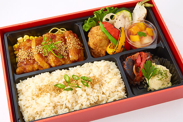 特製厚切りポークフリットBOX(デザート付き)