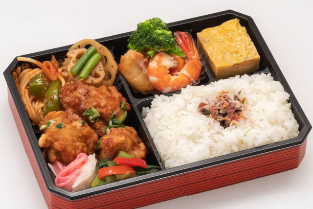 さっぱりとした中華風ソースが決め手!油淋鶏幕の内弁当