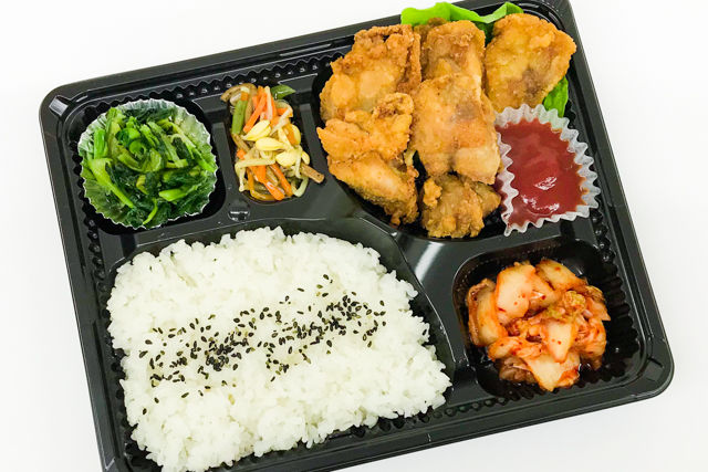 俺たちの 特製 唐揚げ弁当