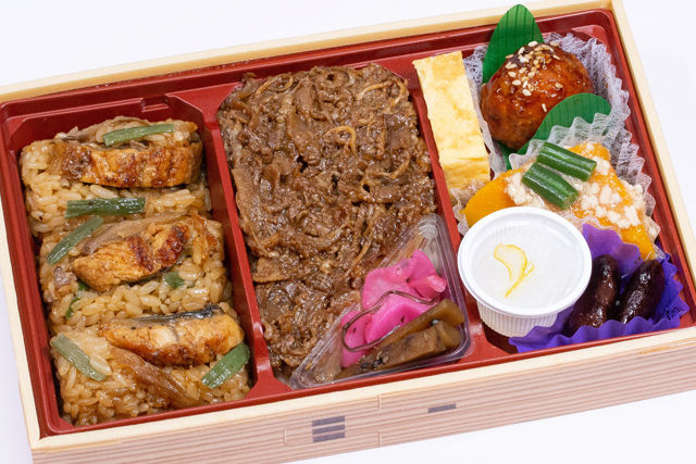 鰻おこわとすき焼きの満足弁当