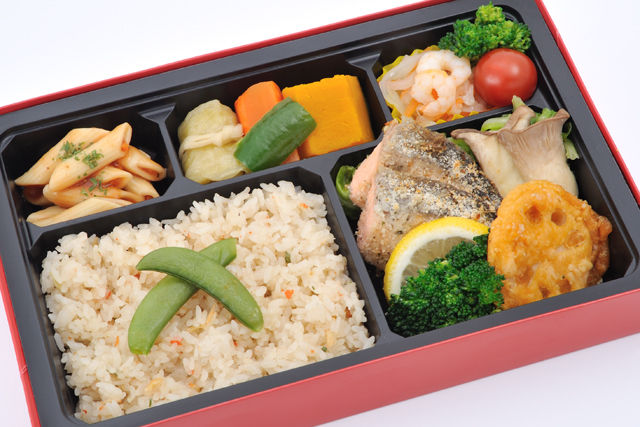 さけのムニエルのお弁当