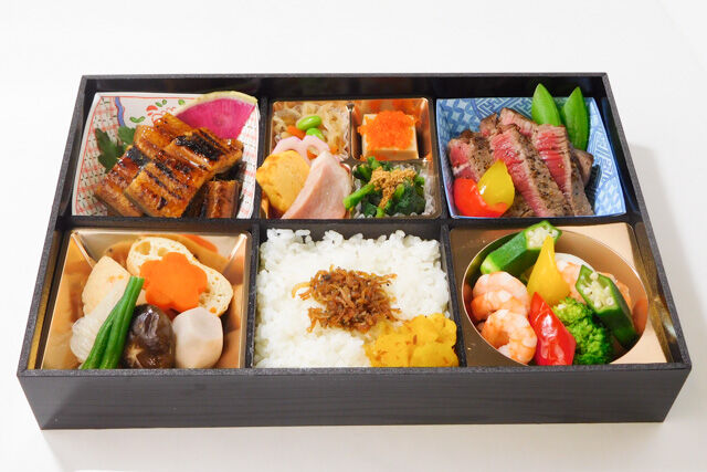 【熨斗対応可】鰻と牛ヒレステーキの合盛り弁当