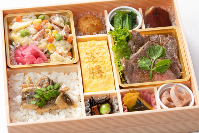 特選牛ステーキの彩り御膳(穴子ご飯)