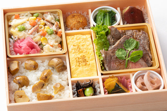 【秋限定】牛ステーキの彩り御膳(栗ご飯)