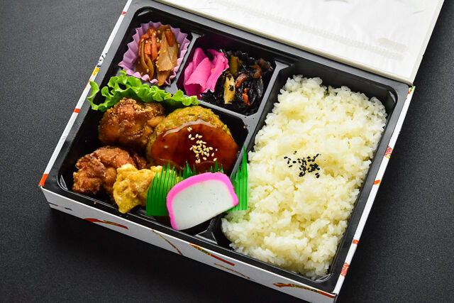 旭屋豆腐ハンバーグあんかけざんぎ弁当