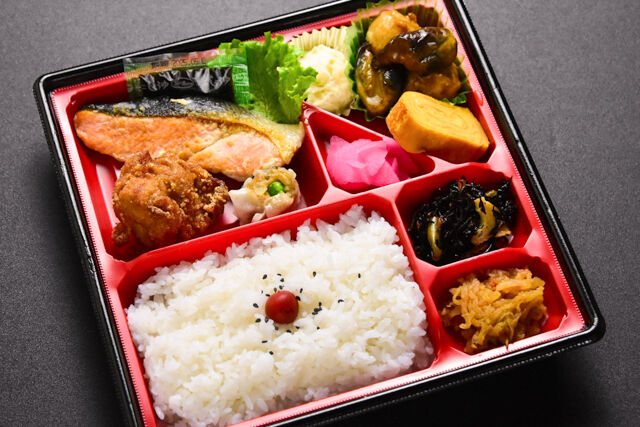 旭屋鮭塩焼き弁当