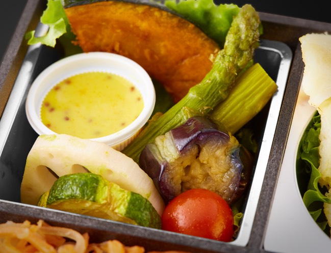 揚げ野菜のサラダ 柑橘と粒マスタードのソース