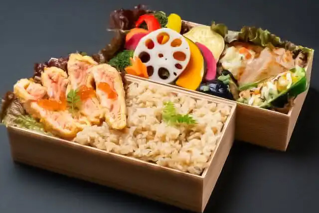 宮城のブランド銀鮭「銀王」のレアカツ弁当