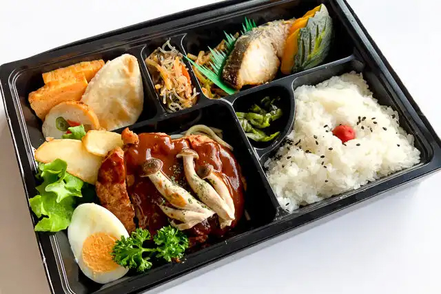 きのこデミソースハンバーグ膳