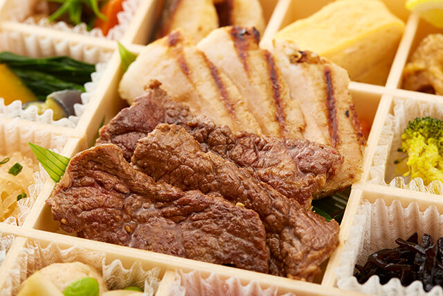 【お茶なし】牛リブカルビ＆米沢豚ロースステーキ弁当