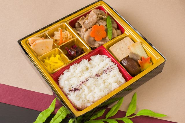 A5和牛サーロイン極上すき焼き弁当の商品写真