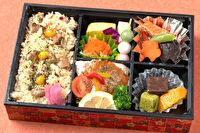 肉割烹 神楽ーkaguraー-松茸ご飯の華弁当