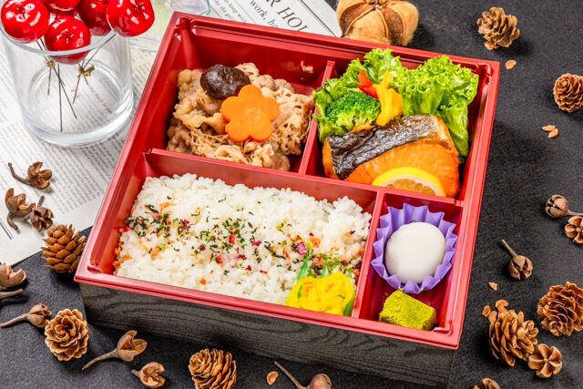 肉割烹 神楽－kagura－-神楽・特選キングサーモン弁当