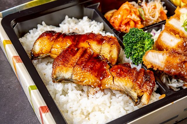 肉割烹 神楽ーkaguraー-三元豚カツと鰻重弁当