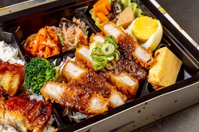 肉割烹 神楽ーkaguraー-三元豚カツと鰻重弁当
