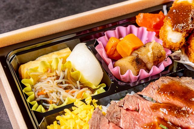 肉割烹 神楽ーkaguraー-牛ステーキと味噌カツとプルコギ弁当