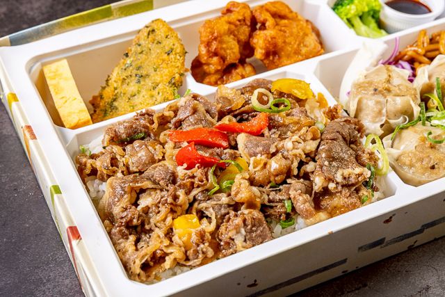 肉割烹 神楽ーkaguraー-牛時雨と黒豚シュウマイ弁当