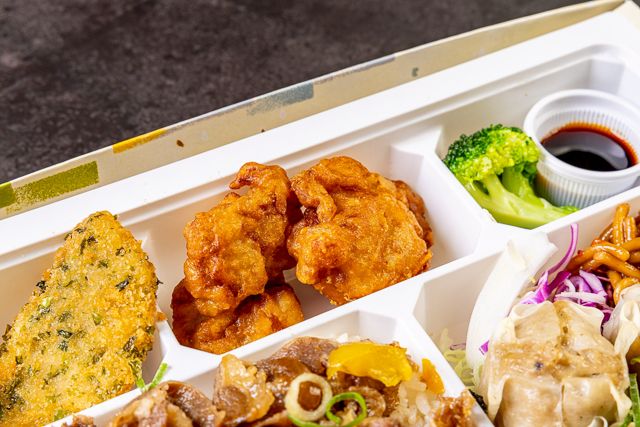 肉割烹 神楽ーkaguraー-牛時雨と黒豚シュウマイ弁当