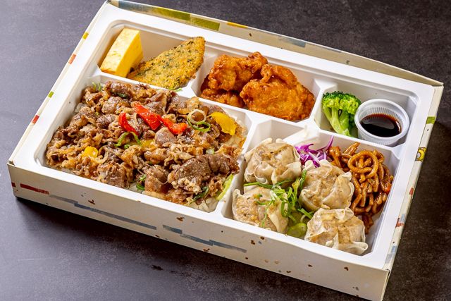牛時雨と黒豚シュウマイ弁当