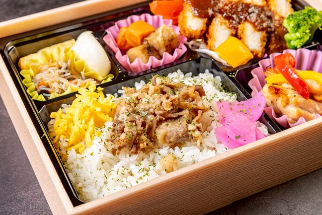 瀬戸内ダイニング 彩-秘伝の味噌カツ弁当