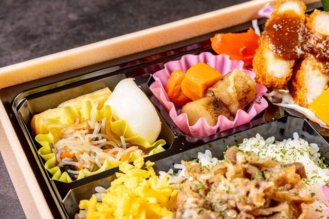 瀬戸内ダイニング 彩-秘伝の味噌カツ弁当