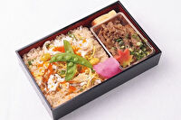 肉処 華や-鯛めしとすき焼きのあい菜弁当