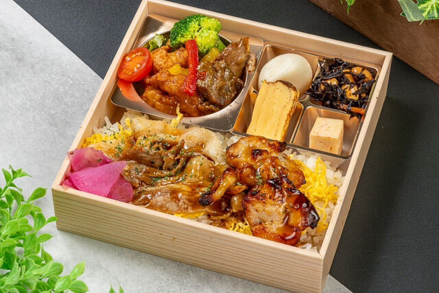 ピーチポークとグリルチキンの照り焼き弁当