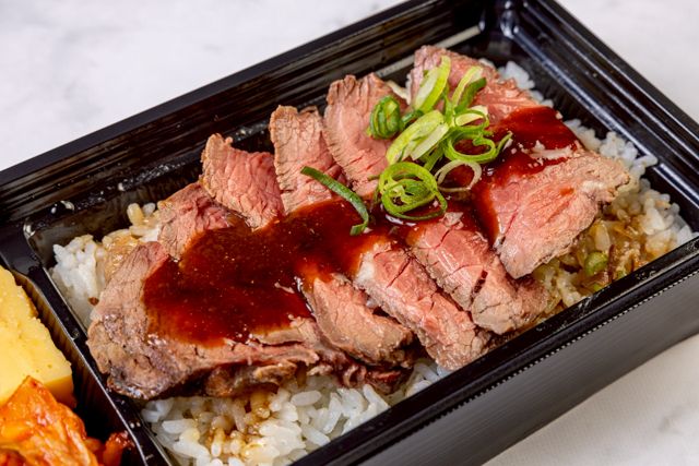 肉処 華や-霜降りローストビーフ弁当