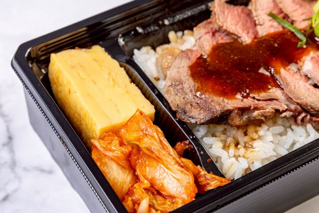 肉処 華や-霜降りローストビーフ弁当