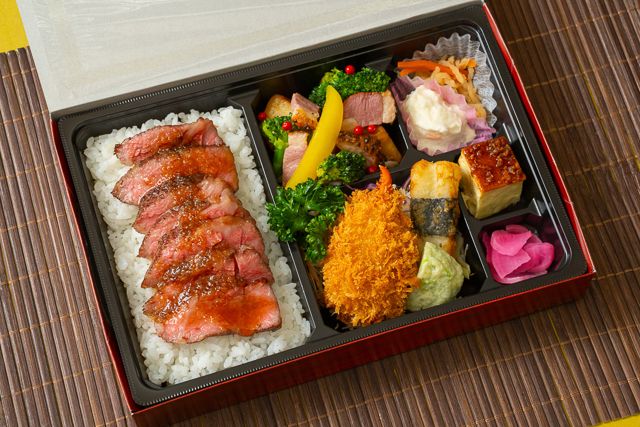 飛騨膳 旬-飛騨牛ステーキ彩り弁当