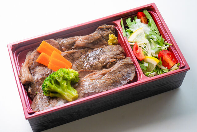 寿司・割烹 さくら鮨-特選ステーキ重
