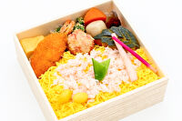 日本料理 月村-月村 吉祥 升弁 かに御飯