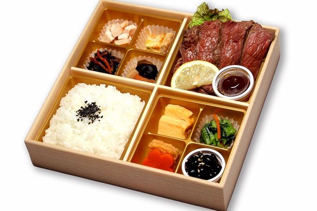 ダイニングバルDays-雅和風ステーキ御膳