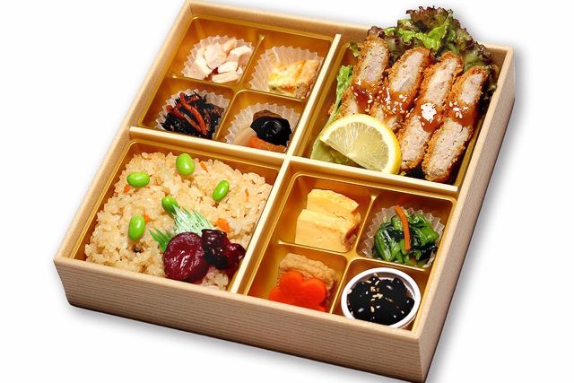 ダイニングバルDays-四季薫る炊き込みご飯と豚カツ御膳