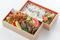 信玄牛カツ専門店（長崎和牛）-牛カツとステーキ弁当