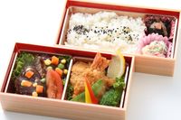 信玄牛カツ専門店（長崎和牛）-長崎和牛手ごねハンバーグと海老カツ弁当