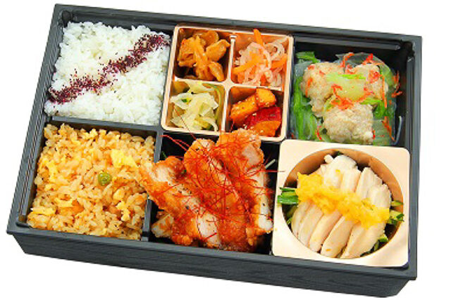旨辛油淋鶏と煮込み豚団子弁当