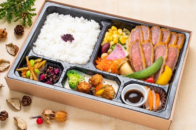 【冬限定】極選ビフカツ＆自家製肉団子のクリーム煮御膳